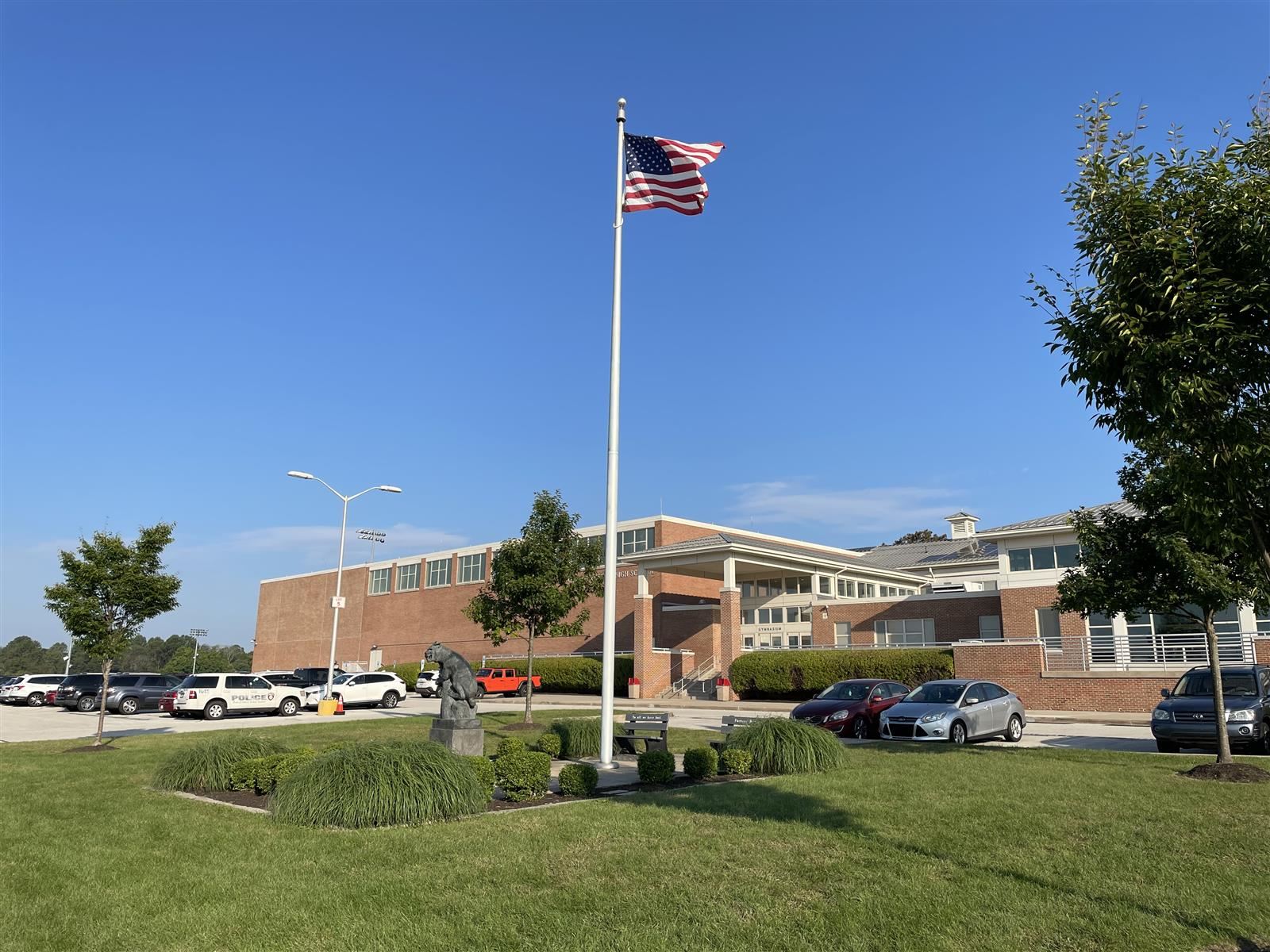 HS